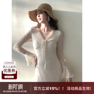 修身 优雅复古风设计感弹力显瘦蕾丝V领喇叭袖 连衣裙 法式 SYT自制