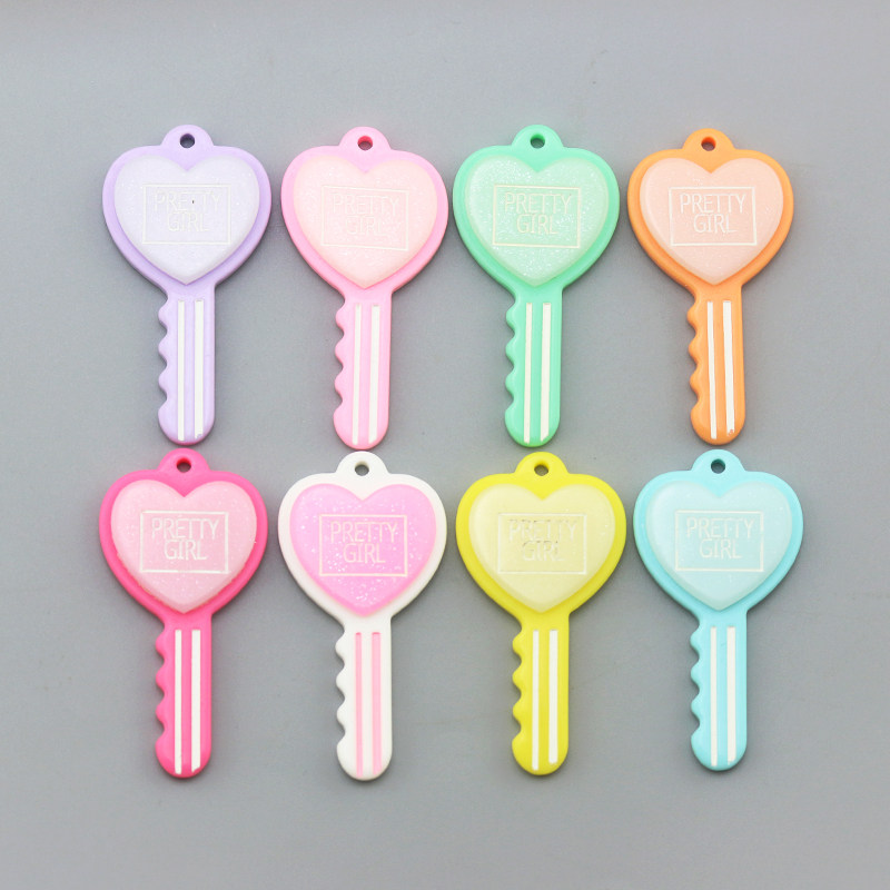 DIY饰品配件 树脂仿真双色爱心心形字母钥匙挂件包包钥匙扣吊坠