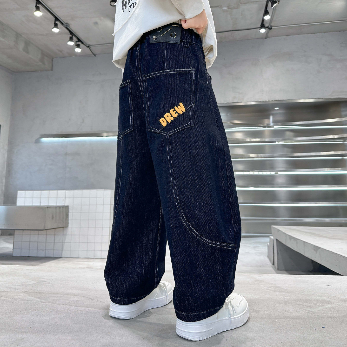 男童牛仔裤子春秋季2026新款儿童装休闲长裤男孩春季中大童童裤潮