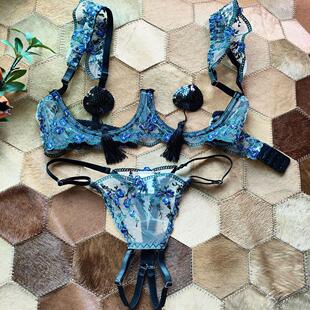 紫苓性感蕾丝开档免脱内裤 俏皮清纯钢圈聚拢上托胸托内衣显大套装