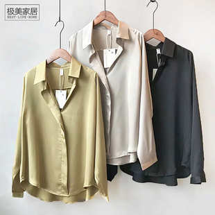 样板房卧室衣帽间女主人房衣物女士上衣摆件轻奢展厅服装软装饰品