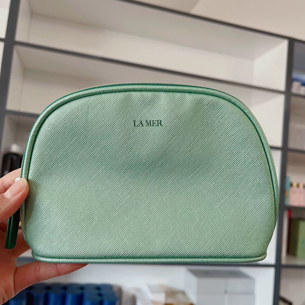 lamer海蓝之谜贝壳包简约时尚化妆包随身便捷收纳包小号半圆包