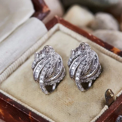 Delicate Bright Zirconia Stud Earrings for Women Engagement