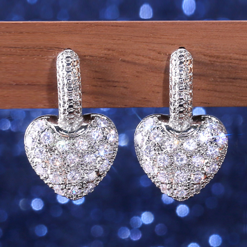 Korean Goddess Inlaid Zirconium Diamond Peach Heart