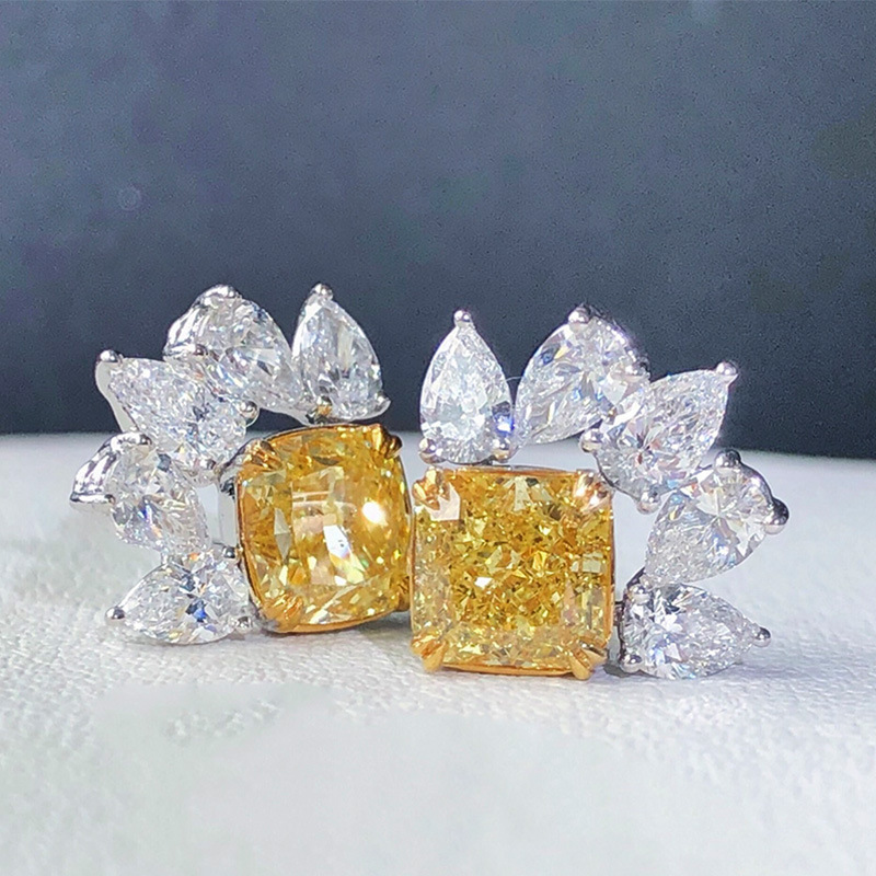 Earrings Exquisite Yellow Diamond Inlaid Water Drop