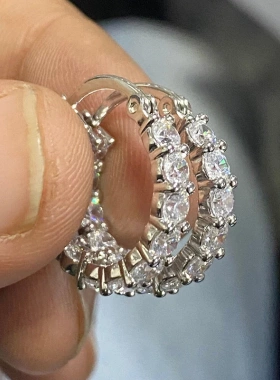 Stylish Women Silver Color Hoop Earrings with Shiny Round