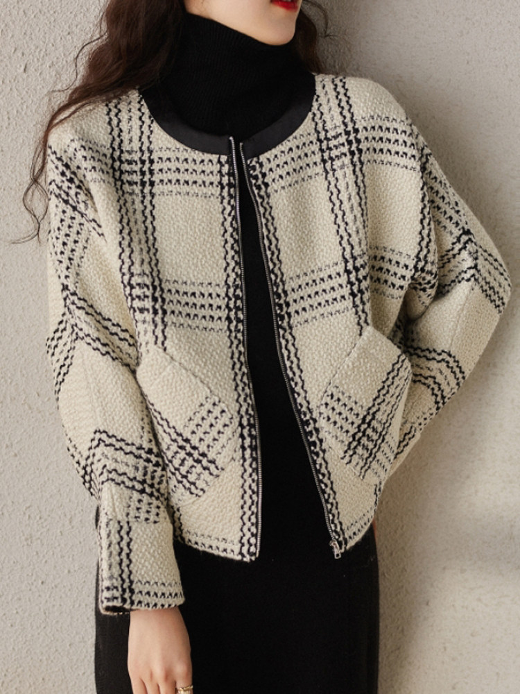 FRENCH LIGHT LUXURY SMALL FRAGRANCE WOOL JACKET WOMENS 2024 AUTUMN BLACK AND WHITE CHECK TEMPERAMENT LOOSE CASUAL CROP TOP