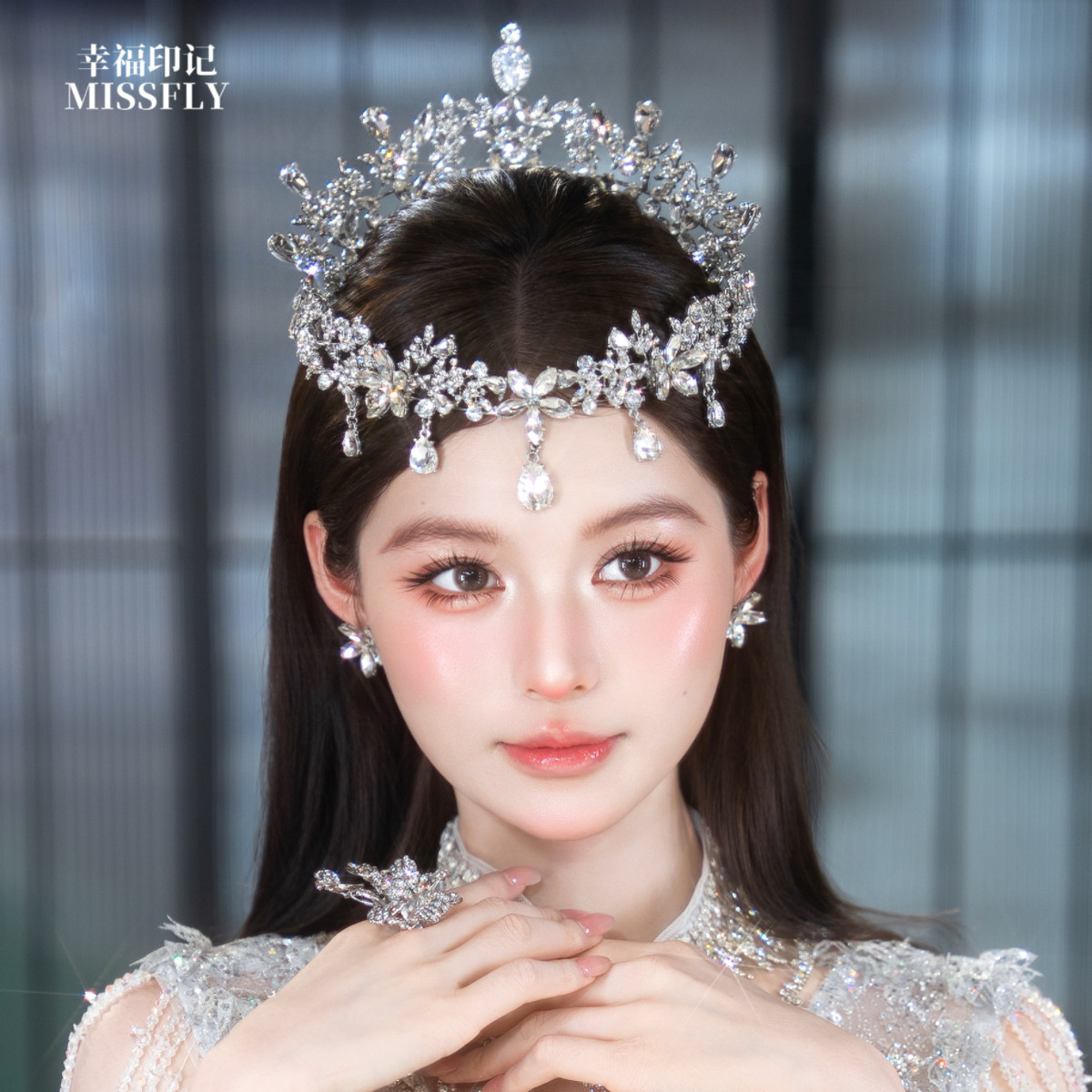 奢华闪钻新娘头饰结婚纱白纱婚礼额饰水钻花朵皇冠王冠高级感发饰