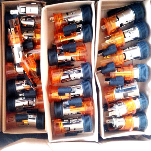 老款名爵mg7一套原装正厂点烟器