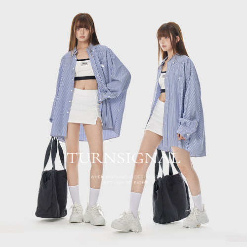 TurnSignal蓝色条纹衬衫外套女