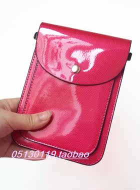 新款女生单肩斜挎亮面小包手机包简单时尚可爱钱包皮夹磁吸大容量