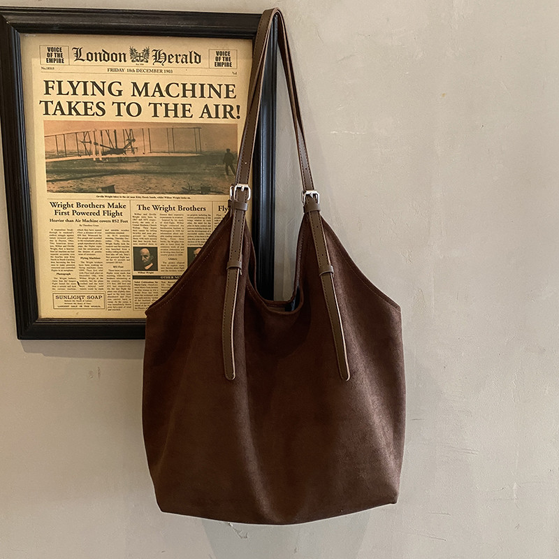 韩系复古磨砂麂皮绒腋下包女2025新款大容量单肩托特包通勤电脑包,箱包皮具/热销女包/男包,通用款女包,淘宝优惠券,粉丝福利购,淘宝优惠卷