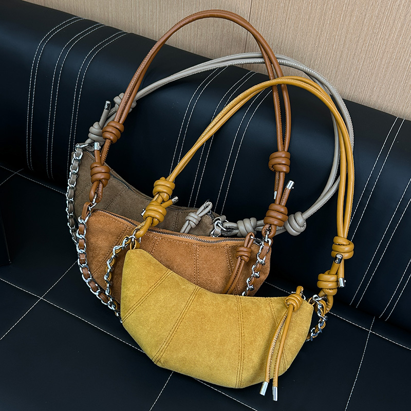 秋冬新款可颂包牛角包小众设计韩国马鞍包时尚百搭单肩斜挎包