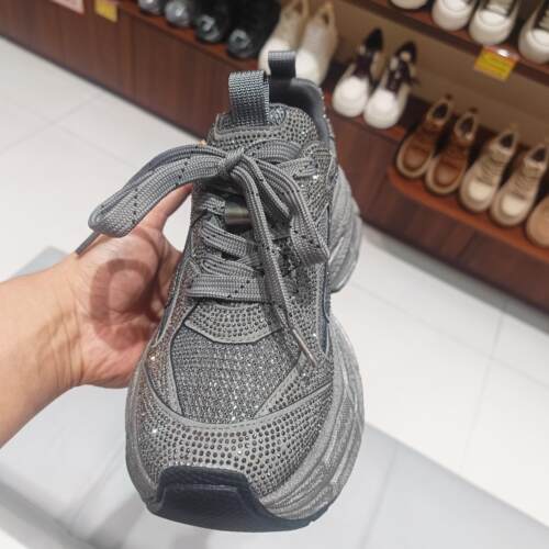 真皮水钻轻便舒适休闲女鞋厚底