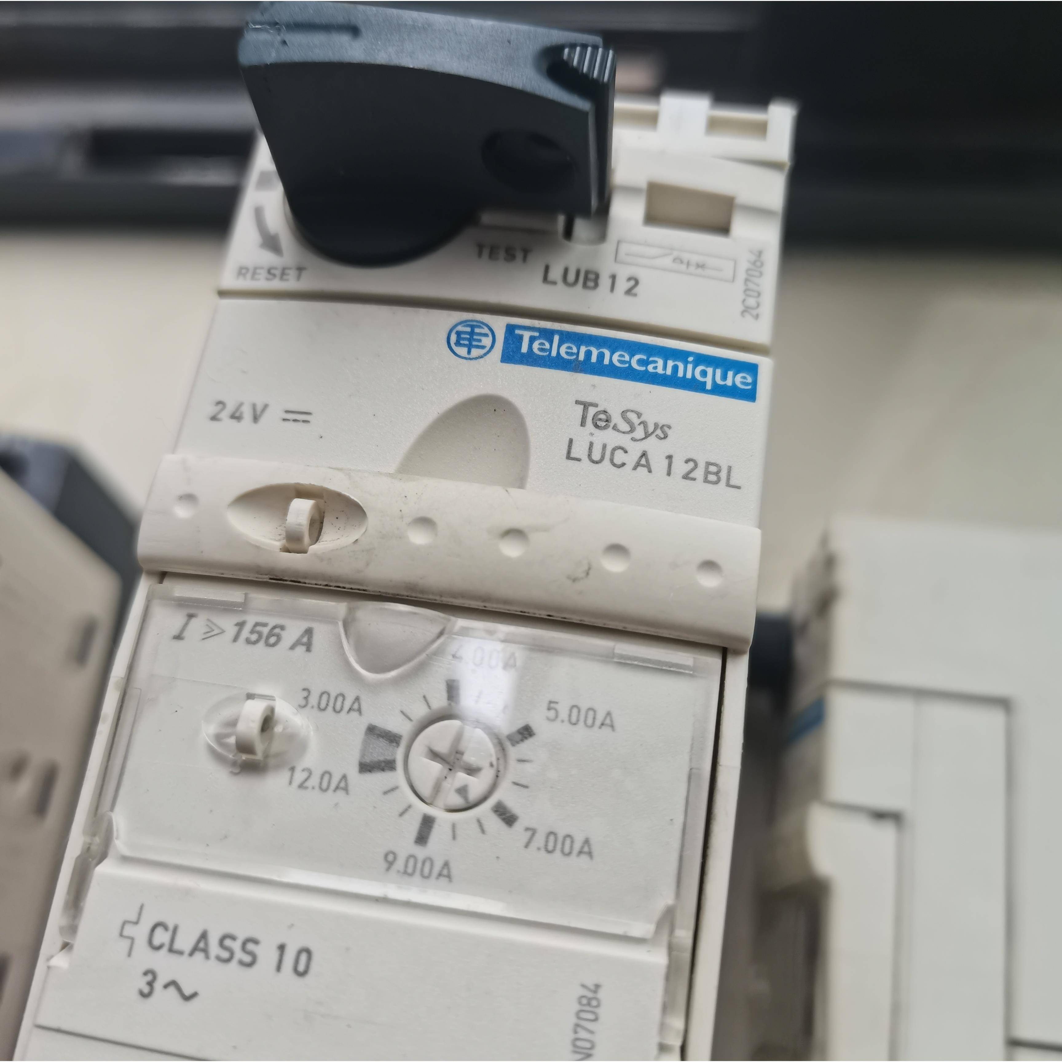 原装正品LUB12+LUCA12BL/LUCB12BL施耐德3A-12A启动器LUCD12FU/LU