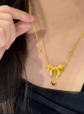 在逃公主爱心蝴蝶结项链 时尚百搭气质