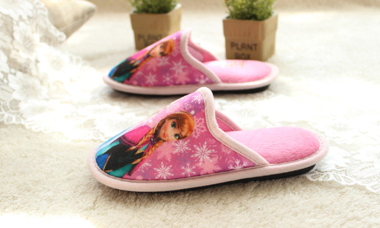 Pantoufles enfants en suède pour printemps - Ref 1015811 Image 5