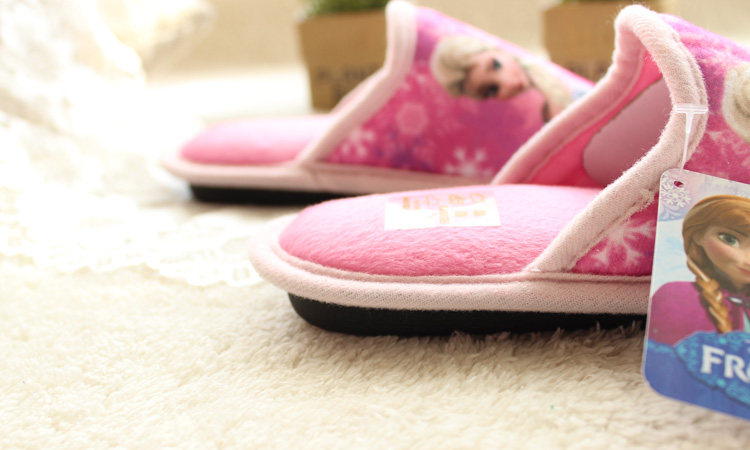 Pantoufles enfants en suède pour printemps - Ref 1015811 Image 4