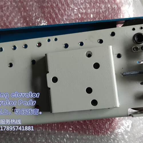 奥的斯中分轿门挂板do3000永磁门机挂板西子奥的斯轿门挂板