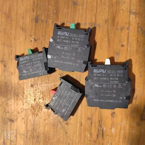 适用于SUPU电梯按钮触点急停TS2111-1AA601AB60TS2121-2AE601ADC6