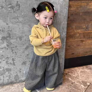 韩国童装2025春季新款奶黄色连帽针织毛衣女童灰色阔腿裤两件套装