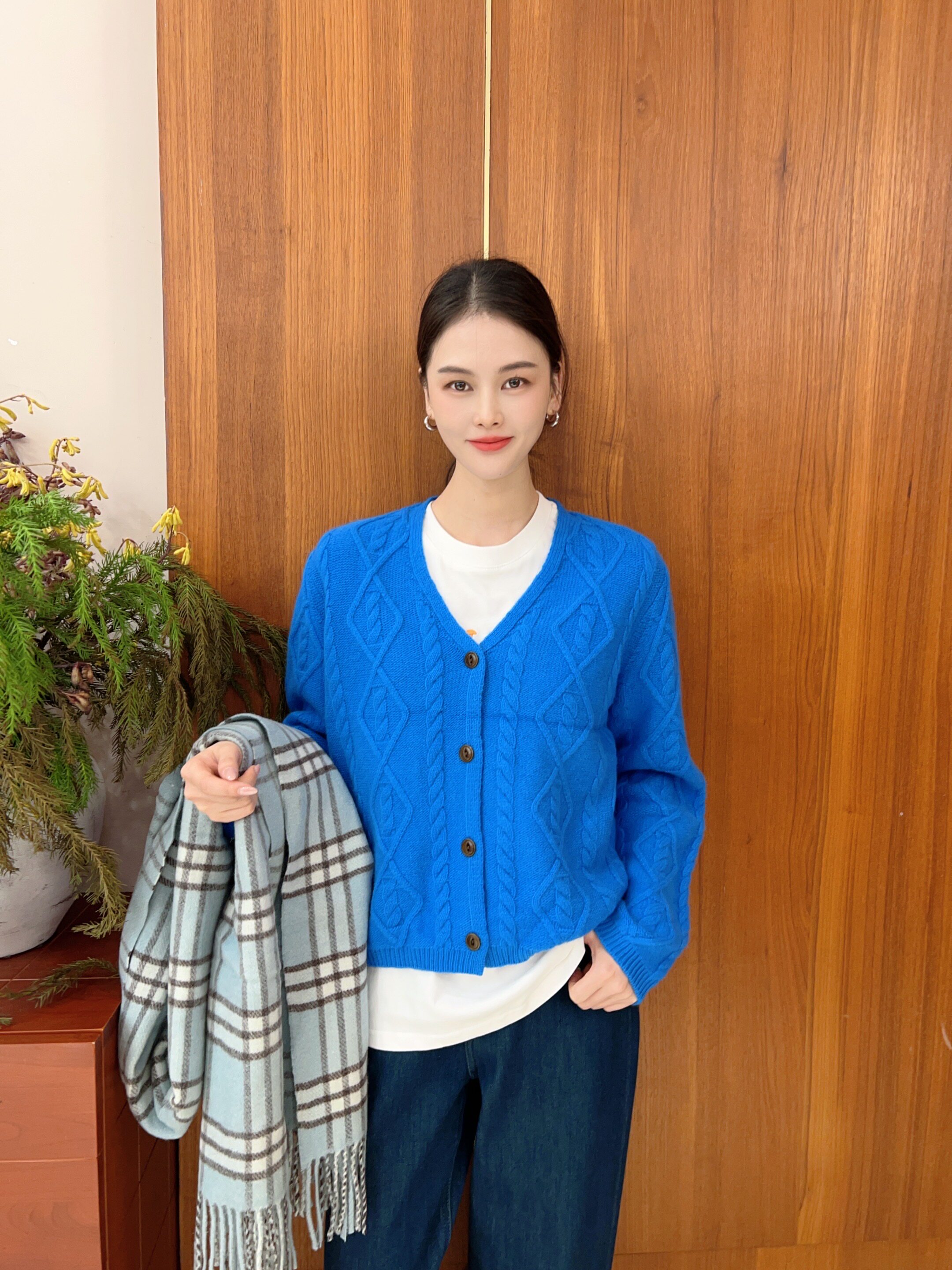 MissYu2025秋冬新款韩版时尚显瘦长袖针织开衫女士设计感羊毛毛衣