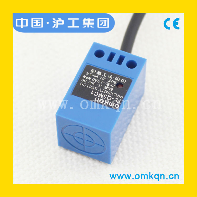 正品沪工 A级 方形角柱电感式接近开关 TL-Q5MC1 C2 F1 F2 D1 D2
