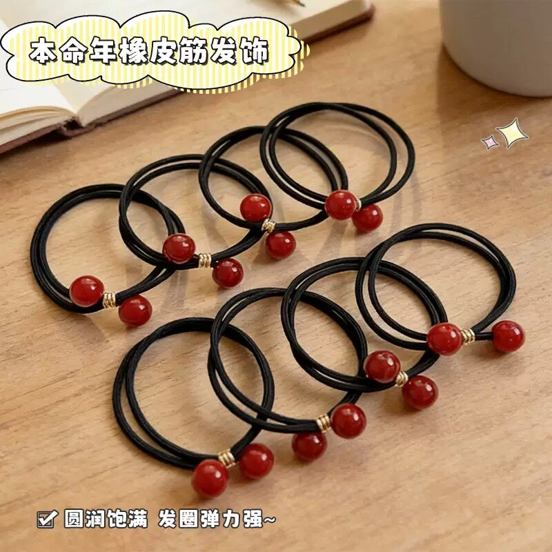 红色珠子头绳扎马尾通勤