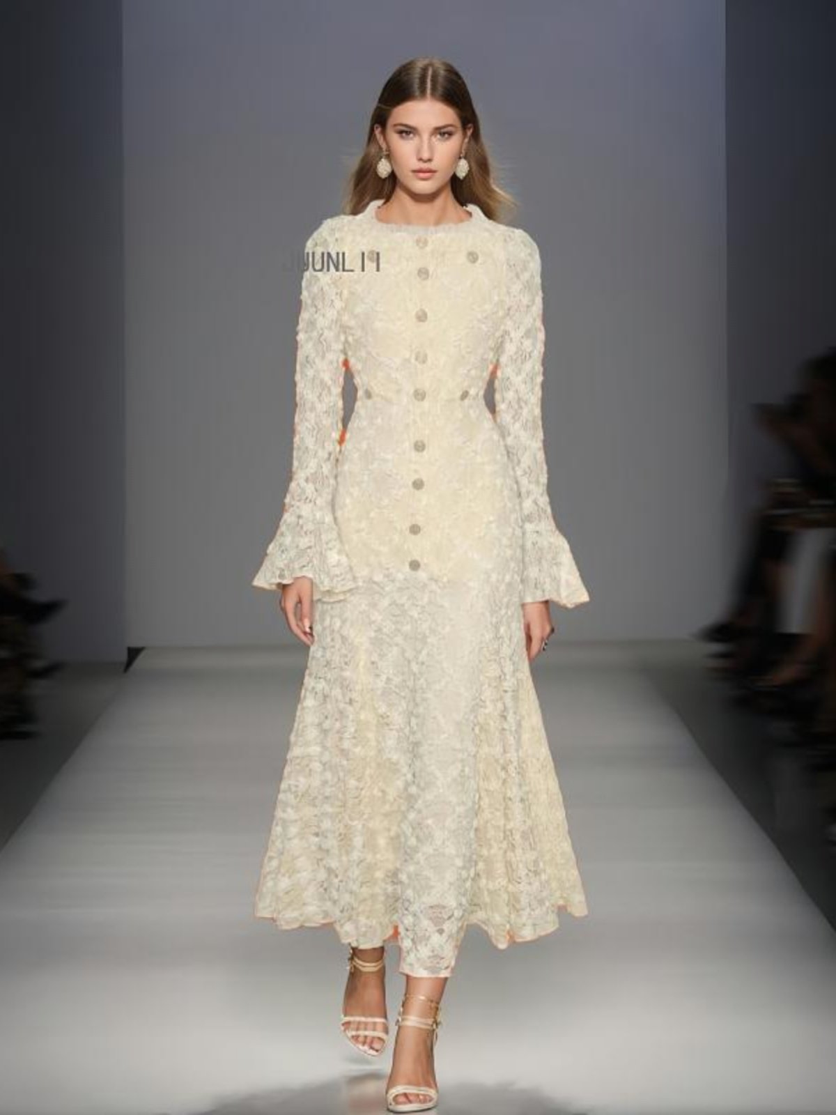 2025 The new female French grace Celebrity style Retro temperament pagoda sleeve longuette three-dimensional Nail flower have more cash than can be accounted for Dress