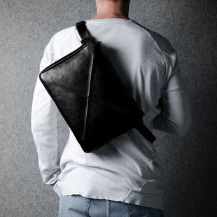 电脑包 骑行背包 Flat 英国潮牌Hard 轻便款 斜挎单肩包 Pack 通勤包 Graft