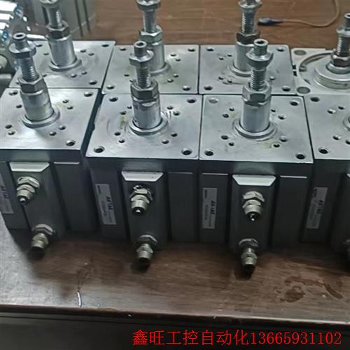 亚德客气缸型号SDAS63X30八台(议价)