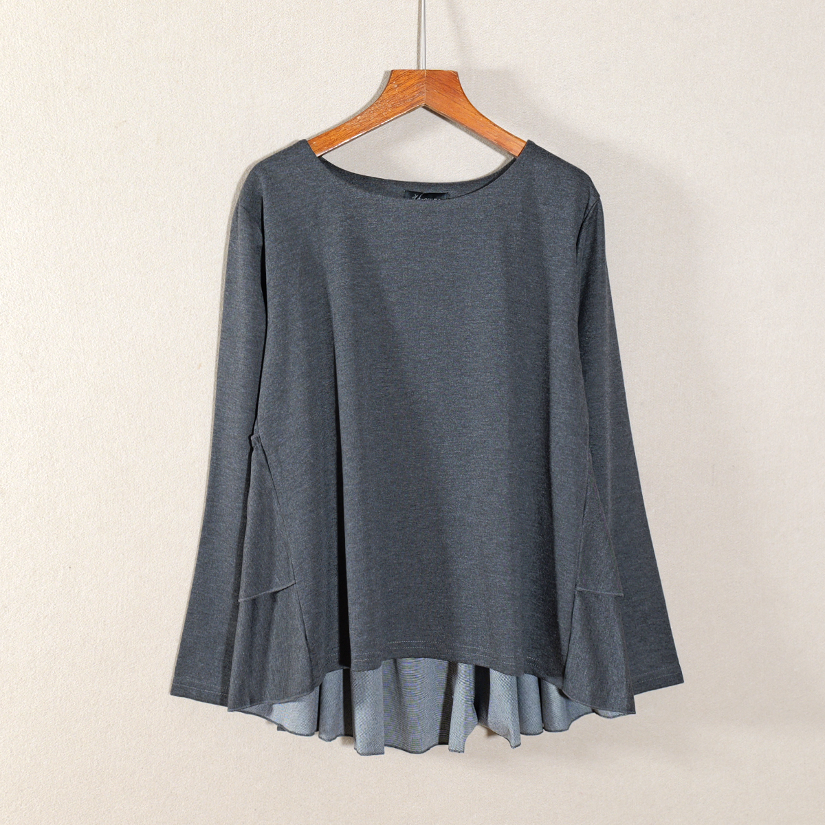 春秋季新品女装纯色宽松休闲风长袖圆领T恤衫上衣服外穿百搭简约