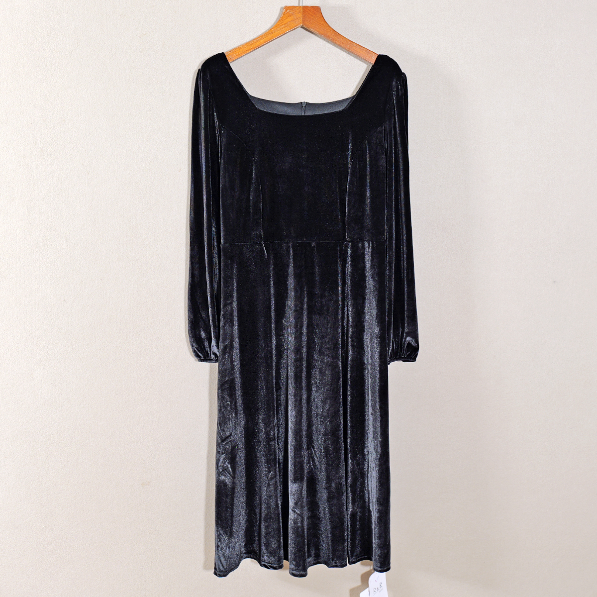 2025年秋季新款女装中长款纯色长袖方领休闲风连衣裙子A字裙潮流