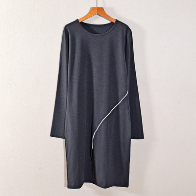 2025年秋季新款女装中长款长袖休闲风圆领宽松连衣裙子直筒裙潮流