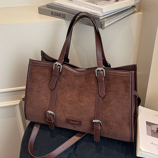 复古美拉德大容量手提包女2026新款秋冬质感麂皮绒通勤单肩斜挎包