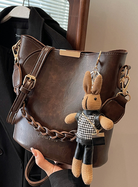 高级感美拉德水桶包女式2026新款秋冬流行复古质感洋气单肩斜挎包