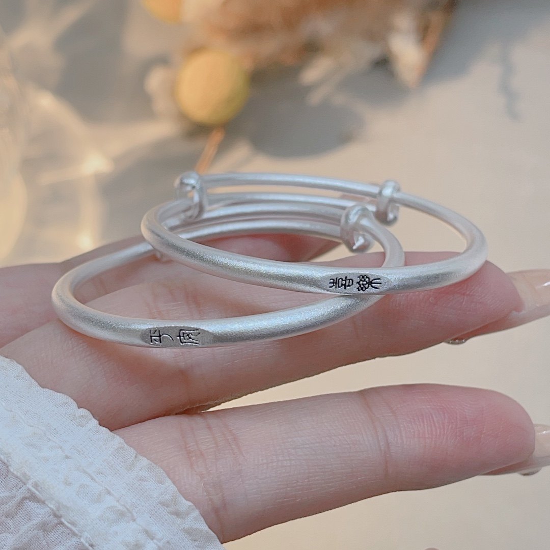 水贝纯银999古法实心宝宝手镯平安喜乐中童镯子推拉满月寓意送礼,饰品/流行首饰/时尚饰品新,银饰手镯,淘宝优惠券,粉丝福利购,淘宝优惠卷