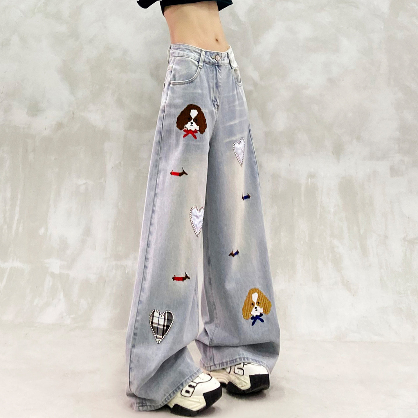 刺绣装饰垂感水洗休闲牛仔裤女春新款高腰宽松显瘦百搭直筒阔腿裤