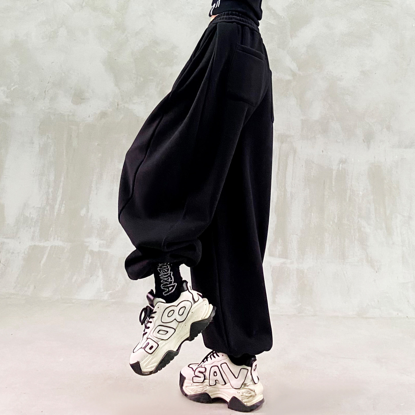 潮牌宽松设计加绒加厚休闲束脚卫裤女冬新款高腰显瘦百搭运动裤子,女装/女士精品,卫裤,淘宝优惠券,粉丝福利购,淘宝优惠卷