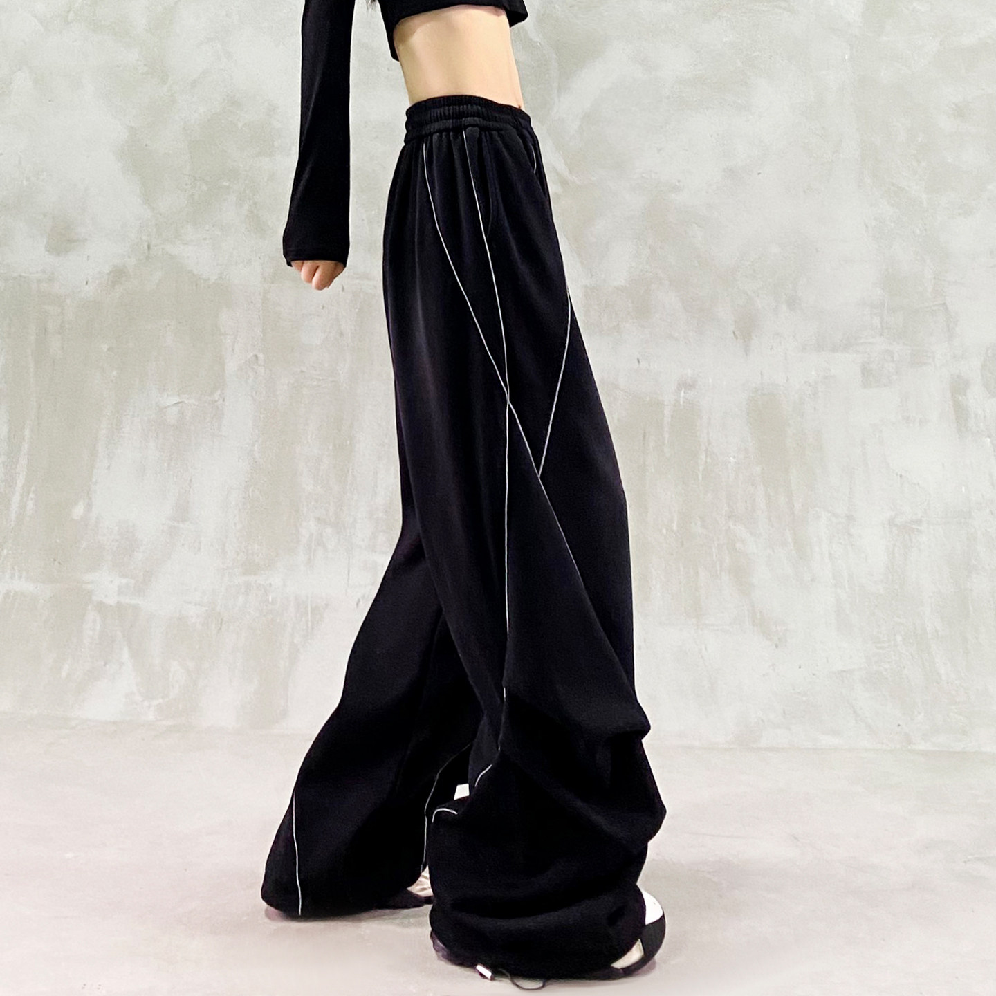 帅气条纹拼色反光设计运动休闲裤女春新款高腰宽松显瘦百搭工装裤,女装/女士精品,卫裤,淘宝优惠券,粉丝福利购,淘宝优惠卷