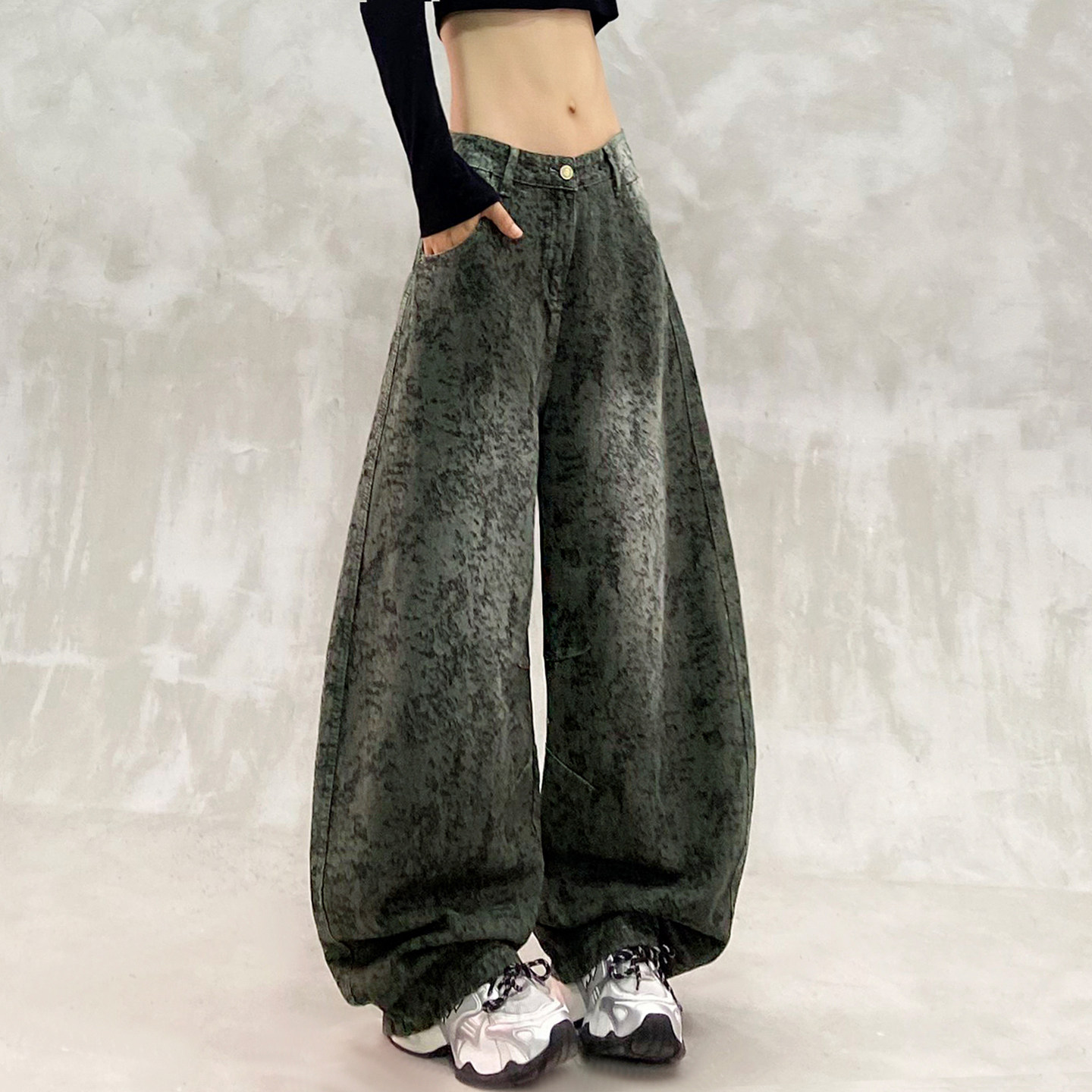 提花设计水洗垂感弯刀牛仔裤女秋新款高腰宽松显瘦百搭直筒香蕉裤