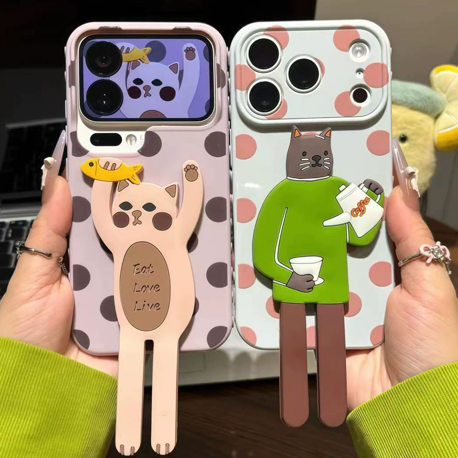 抓鱼小猫适用苹果17promax手机壳iphone16创意支架15可爱14卡通女