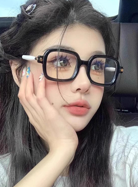 新款方框防蓝光老花镜女士时尚百搭高清远视抗辐射潮流老光眼镜男