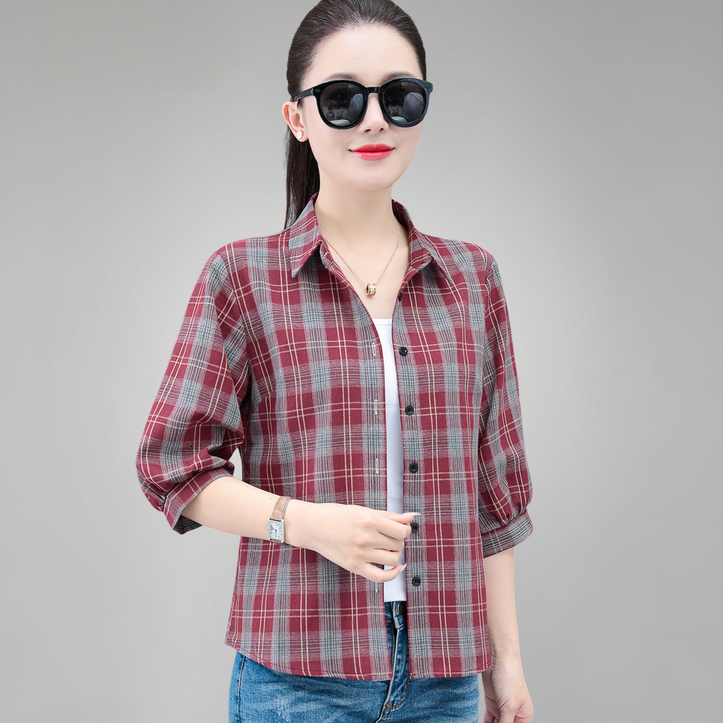 格子纹衬衫女款2026夏季新款休闲显瘦上衣妈妈时尚夏装七分袖衬衣