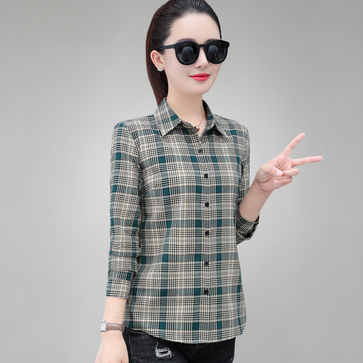 纯棉格子衬衫女款春季2026新款中年妈妈显瘦上衣翻领全棉长袖衬衣