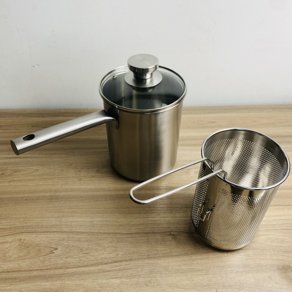 瑕疵304不锈钢复合底加厚加高油炸锅带玻璃盖滤水篮意大利面锅,厨房/烹饪用具,油炸锅,淘宝优惠券,粉丝福利购,淘宝优惠卷