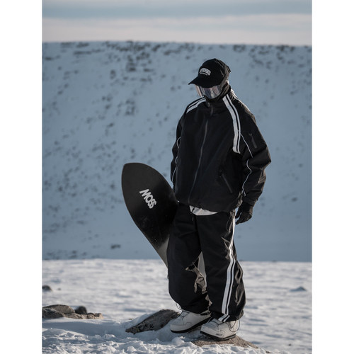 雪否 黑色滑雪套装加绒防水防风耐磨滑雪套装 oversize全压胶雪服