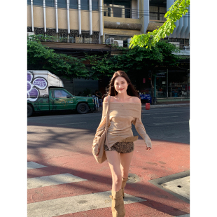 女春秋上下两穿设计上衣 羊毛一字肩针织衫 NanaByNana 4折福利