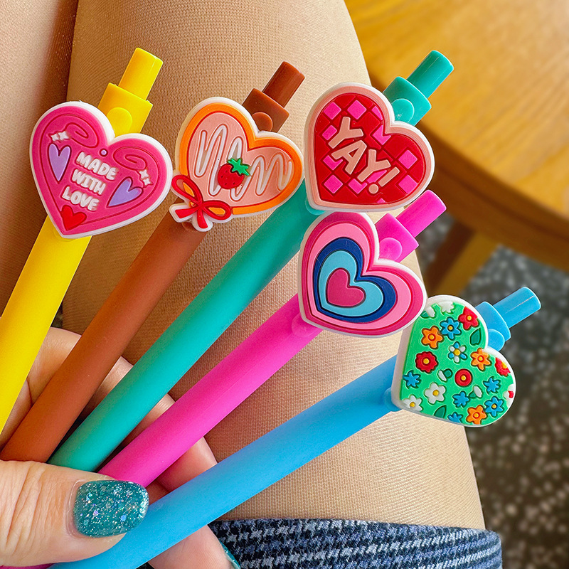 卡通爱心字母卡通亚克力贴片粉色女生高颜值按动式圆珠笔