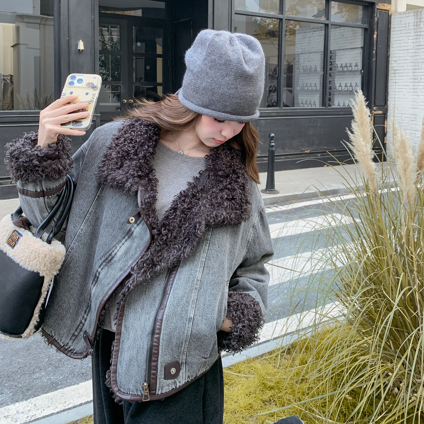 新款151-15108-P285-K428毛绒拼接牛仔羽绒服90羽绒胆牛仔派克服，女装派克服，淑塔可可